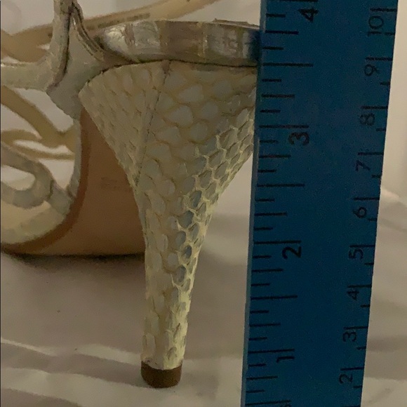 Max Studio Nuance Silver Snake 11 Strappy Snake - Picture 8 of 8